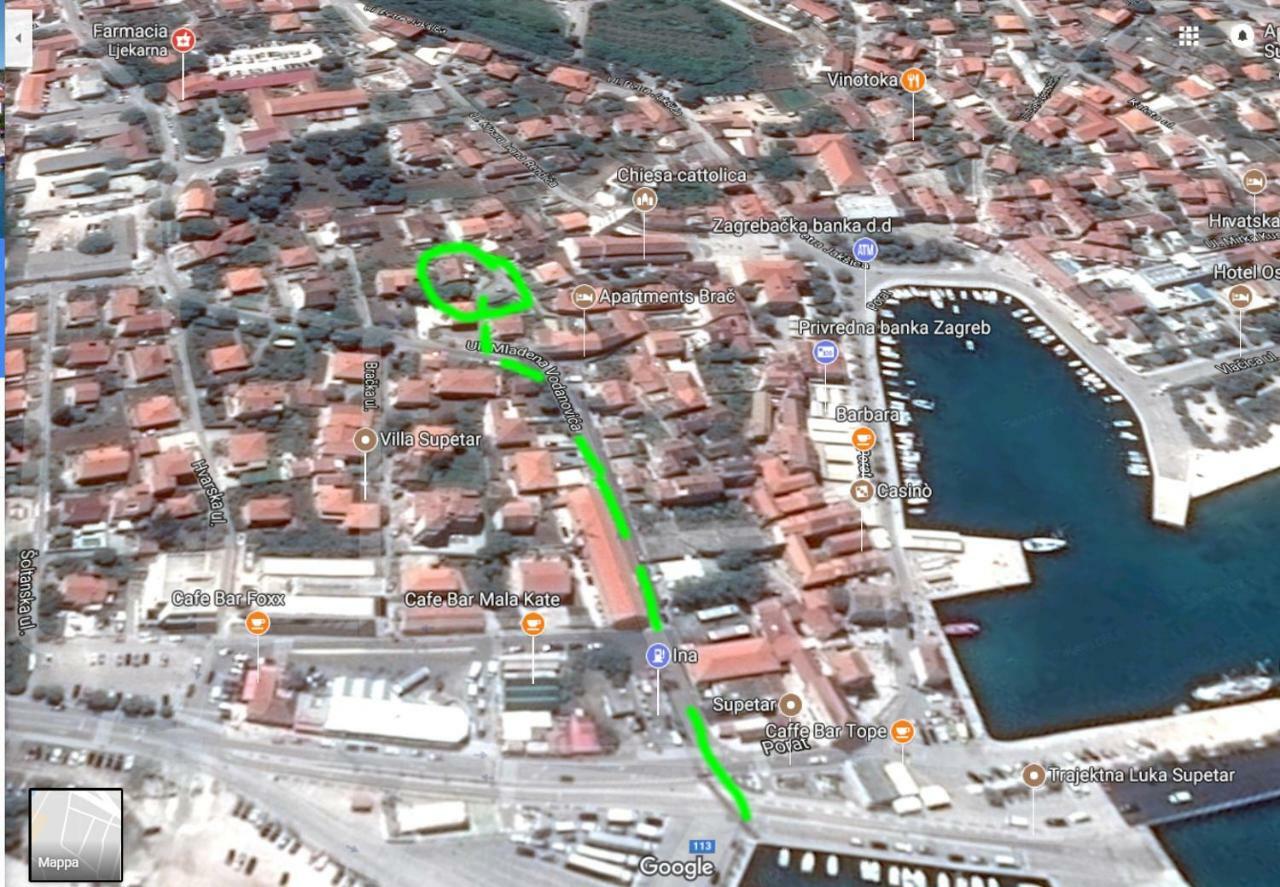 Apartman Mladenka Supetar Bagian luar foto