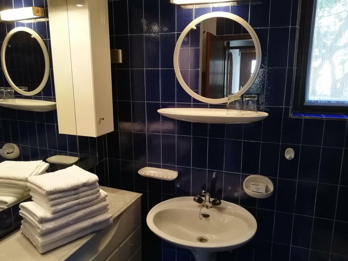 Apartman Mladenka Supetar Bagian luar foto